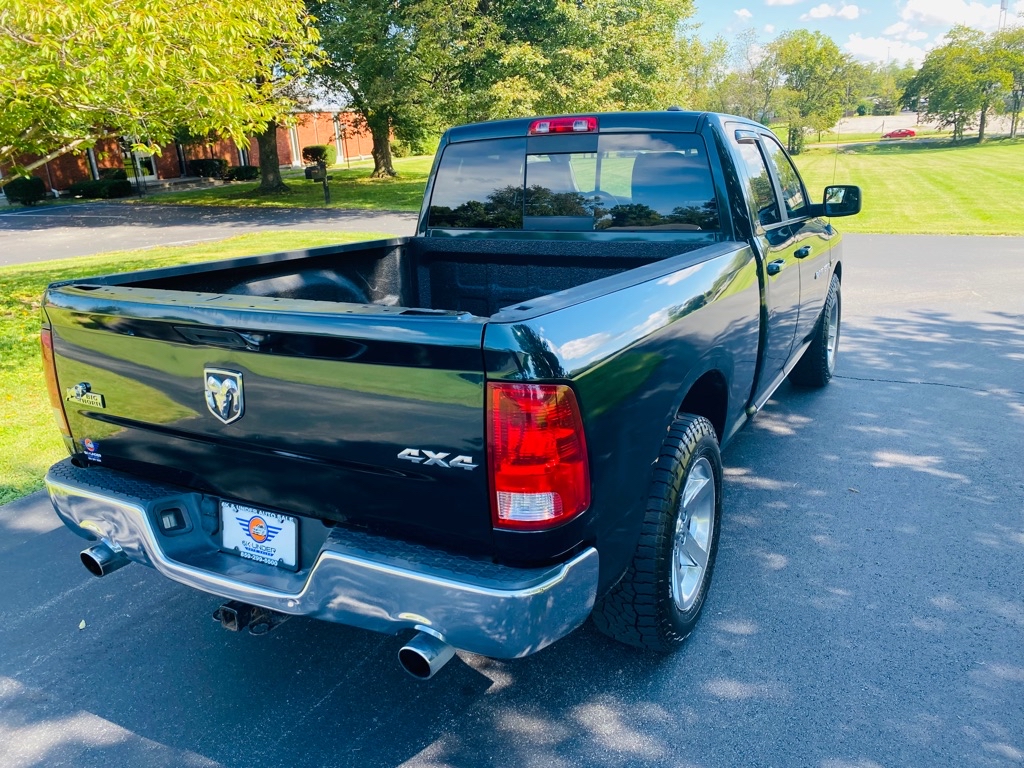 Photo 6 of this DODGE RAM 1500