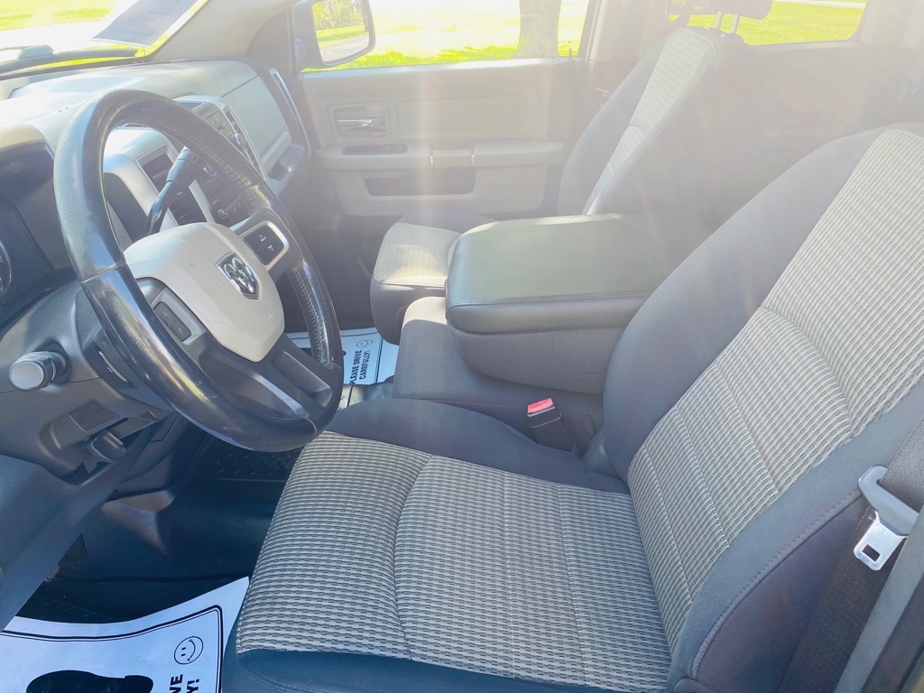 Photo 12 of this DODGE RAM 1500
