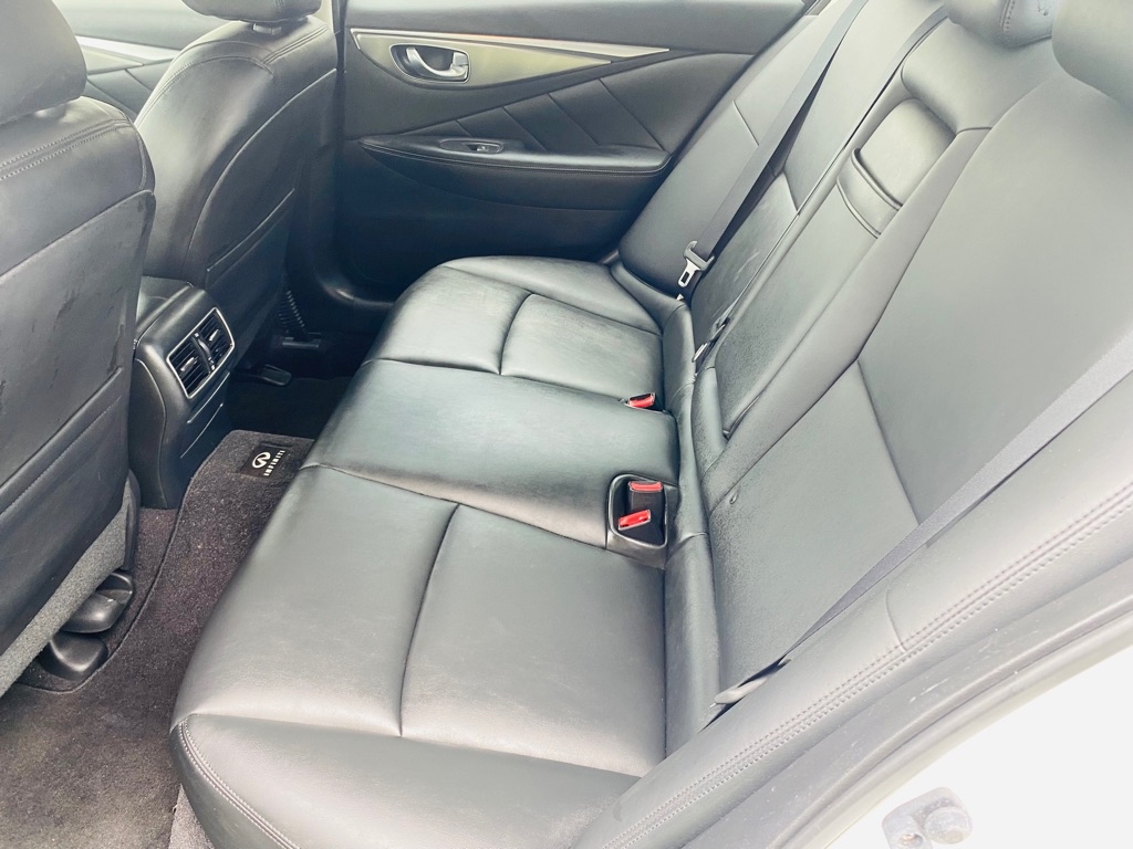 Photo 15 of this INFINITI Q50
