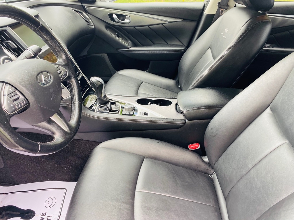 Photo 13 of this INFINITI Q50