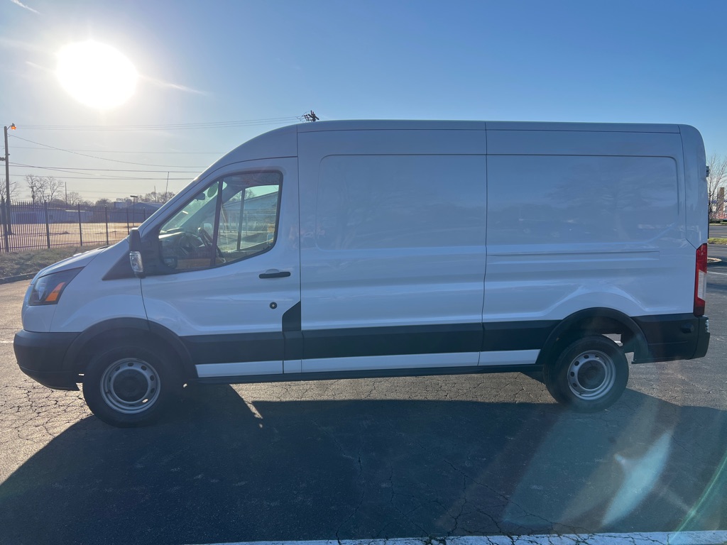 Photo 4 of this FORD TRANSIT