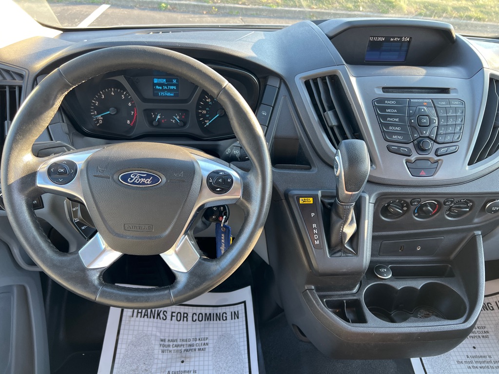 Photo 18 of this FORD TRANSIT