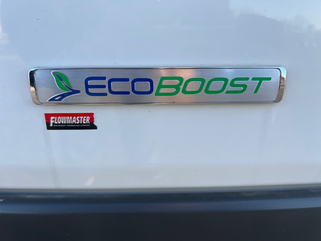 Photo 22 of this FORD TRANSIT