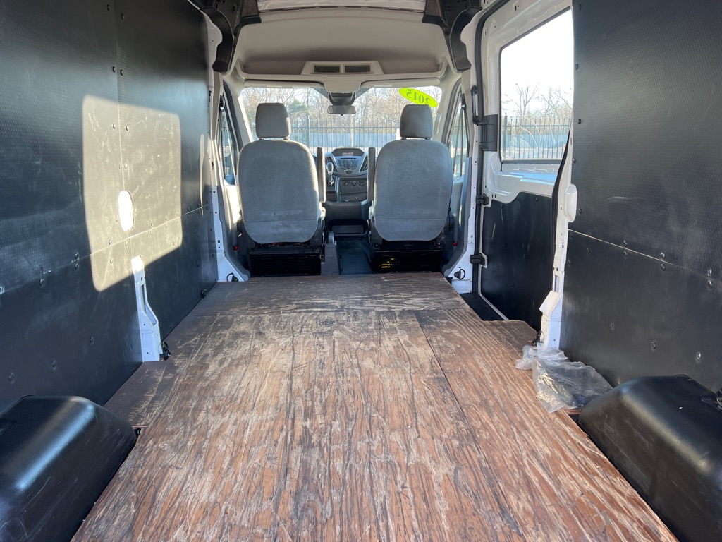Photo 14 of this FORD TRANSIT