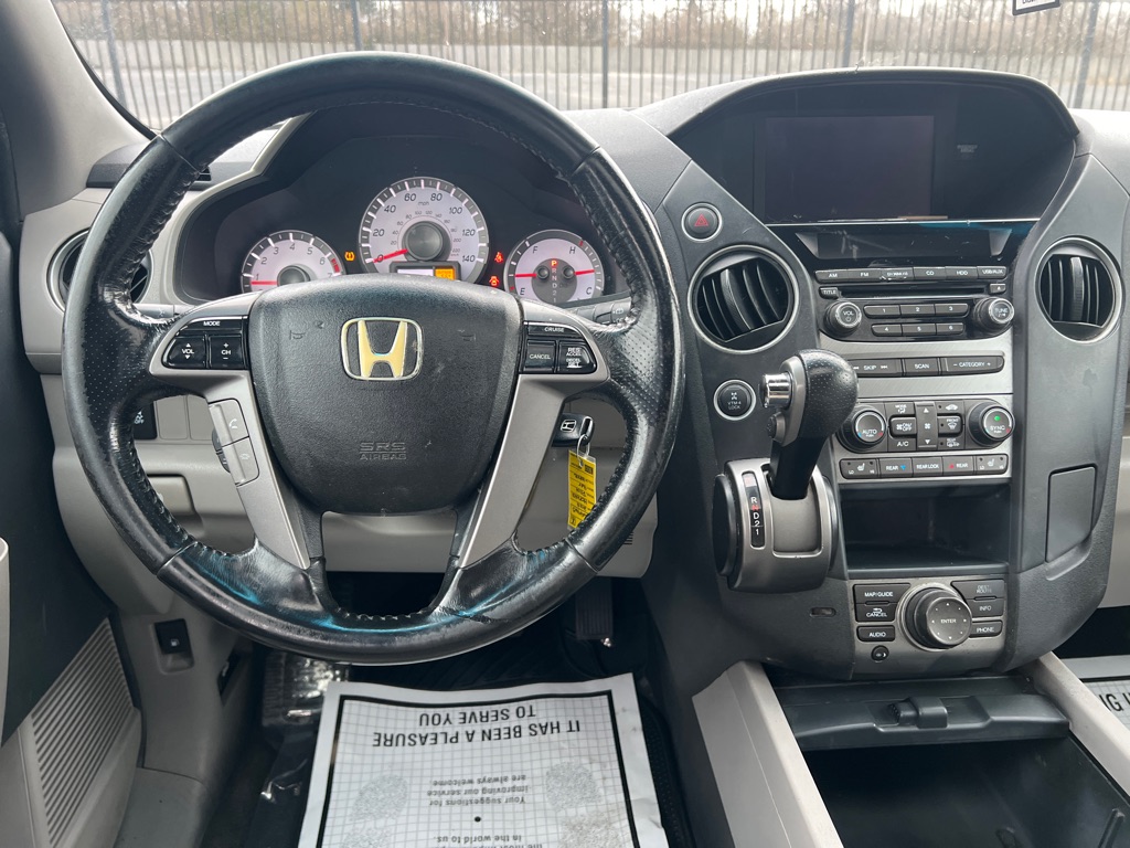Photo 18 of this HONDA PILOT