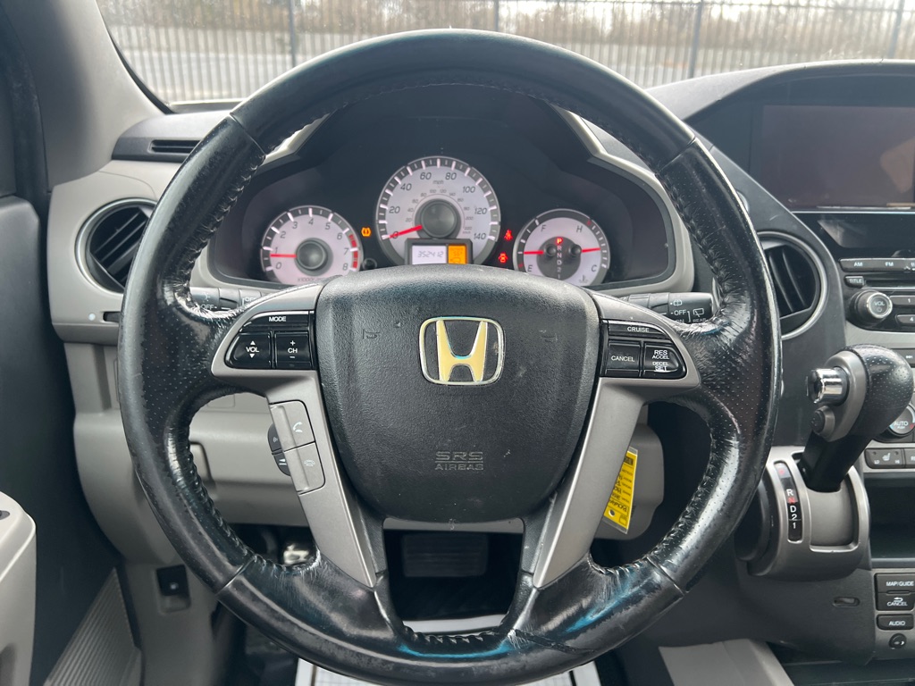 Photo 19 of this HONDA PILOT