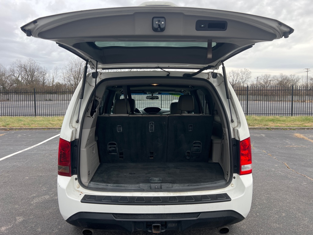 Photo 12 of this HONDA PILOT