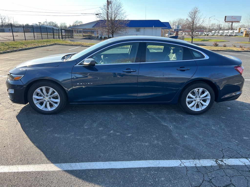 Photo 4 of this CHEVROLET MALIBU