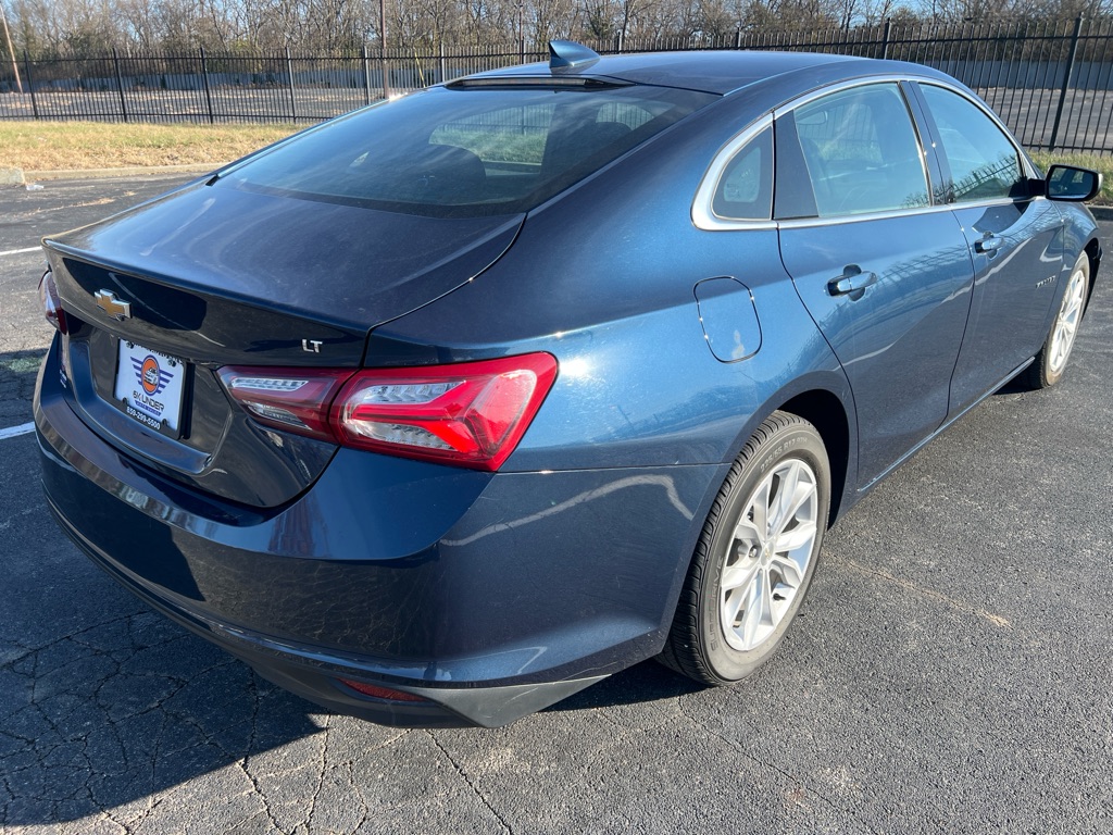 Photo 7 of this CHEVROLET MALIBU
