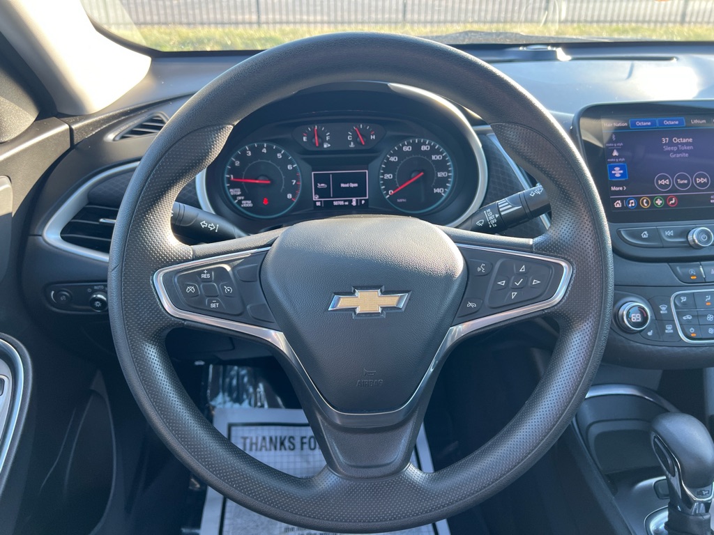 Photo 19 of this CHEVROLET MALIBU