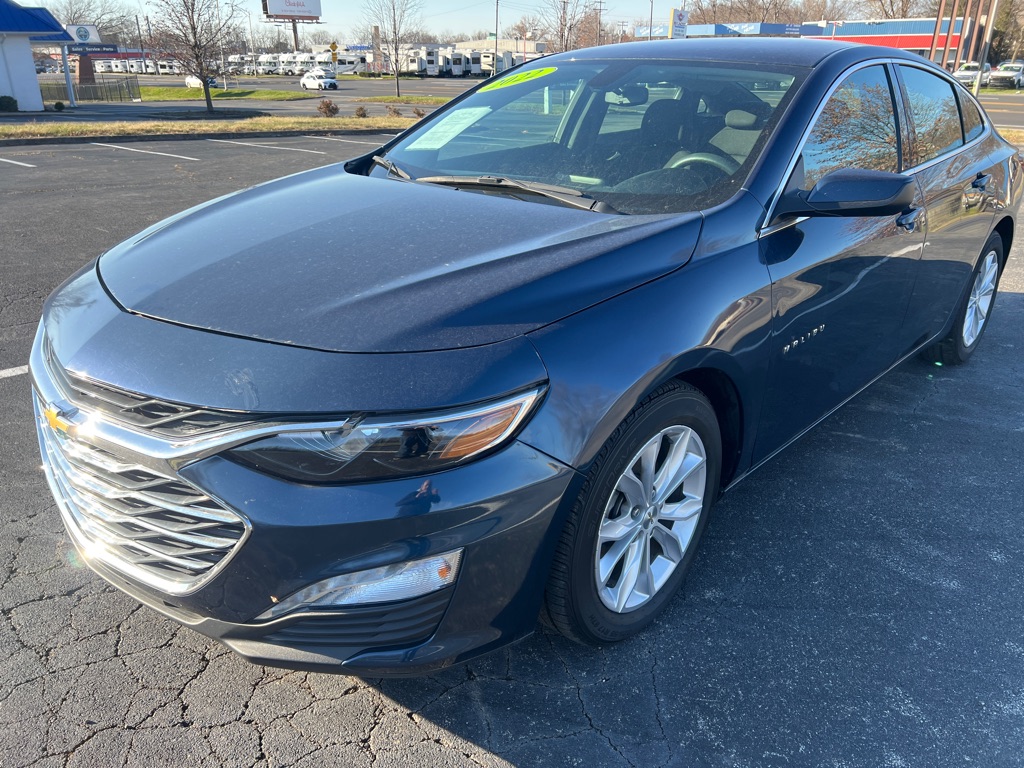 Photo 3 of this CHEVROLET MALIBU