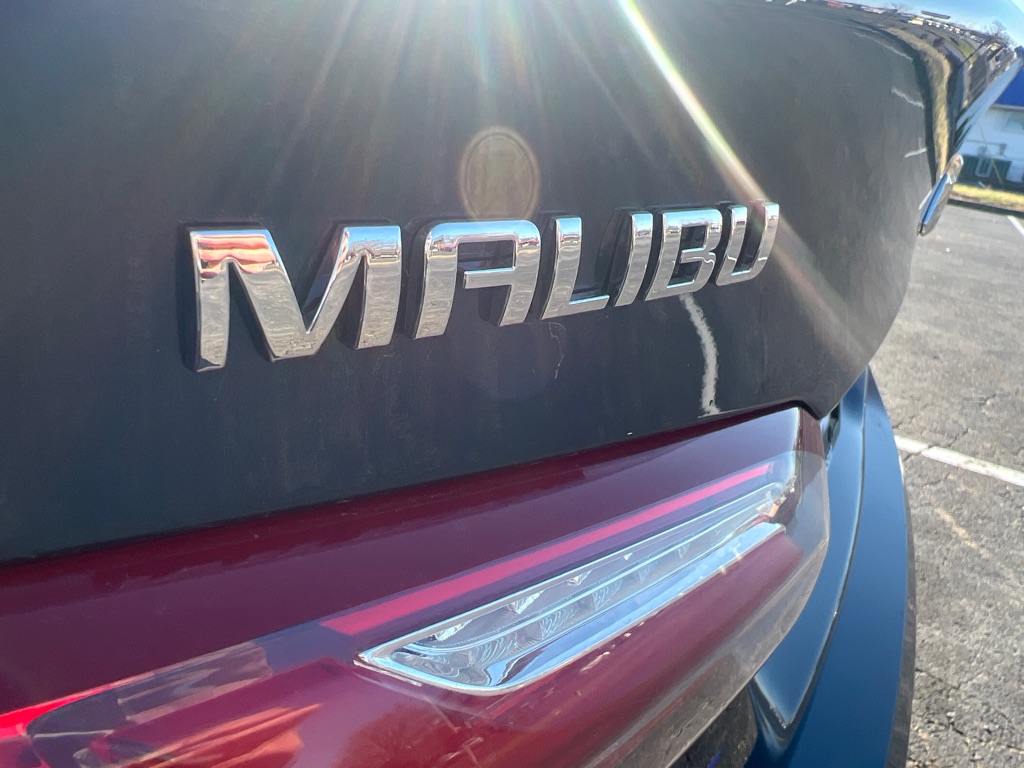 Photo 23 of this CHEVROLET MALIBU