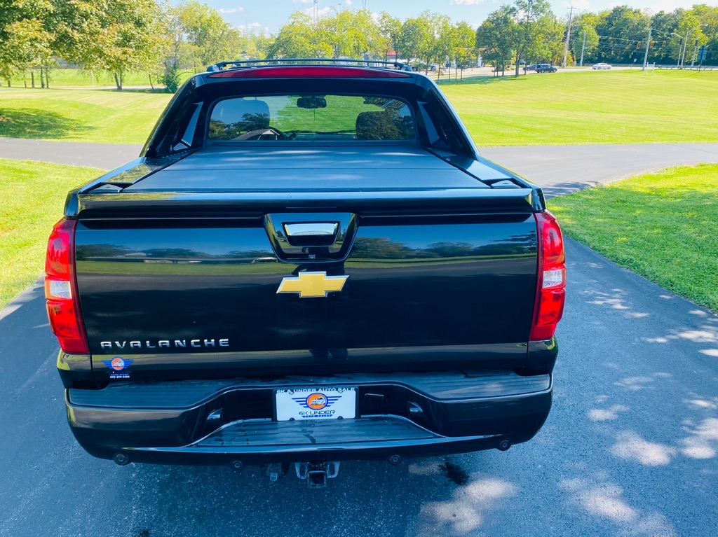 Photo 5 of this CHEVROLET AVALANCHE