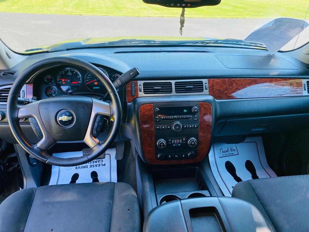 Photo 17 of this CHEVROLET AVALANCHE