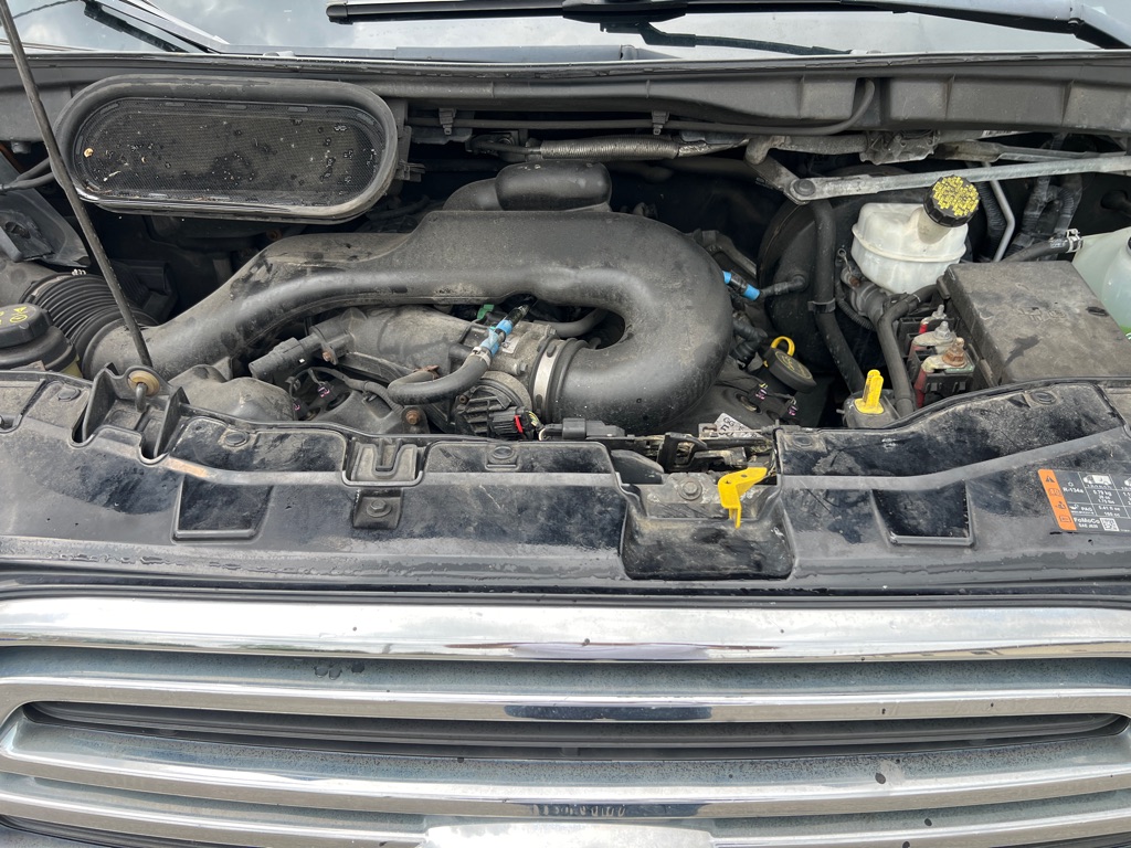 Photo 18 of this FORD TRANSIT