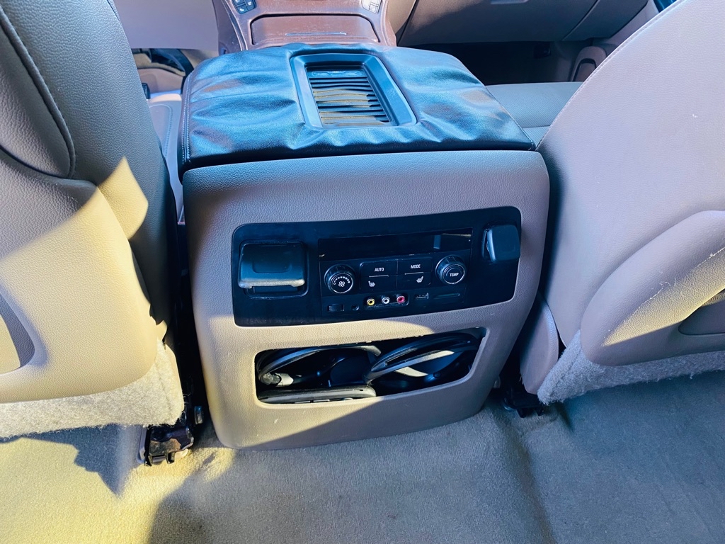 Photo 17 of this CHEVROLET TAHOE