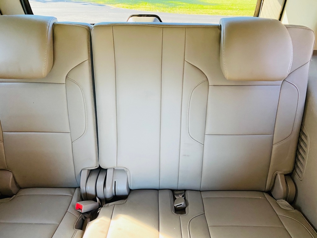 Photo 13 of this CHEVROLET TAHOE