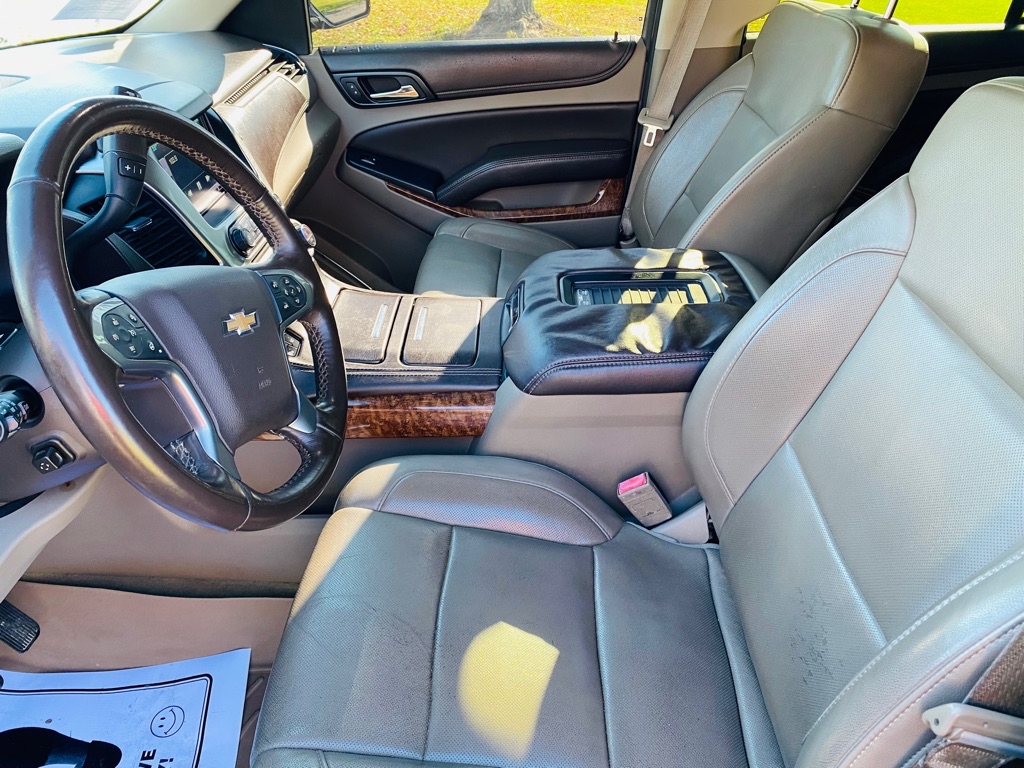 Photo 16 of this CHEVROLET TAHOE