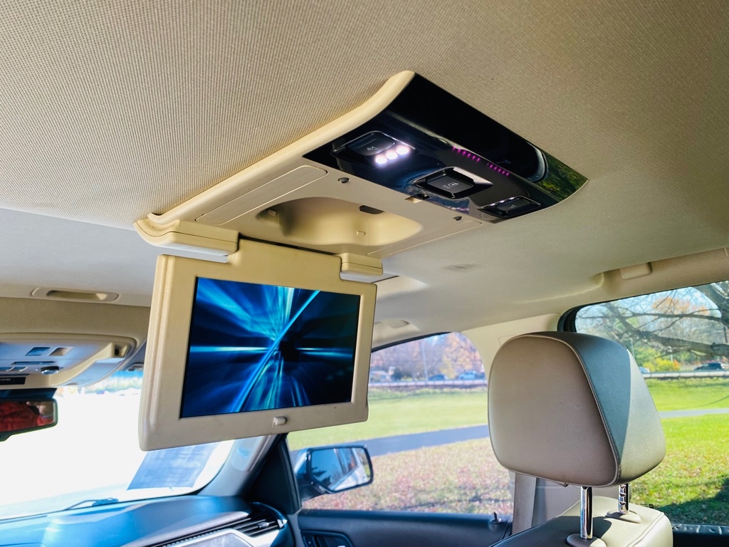 Photo 14 of this CHEVROLET TAHOE
