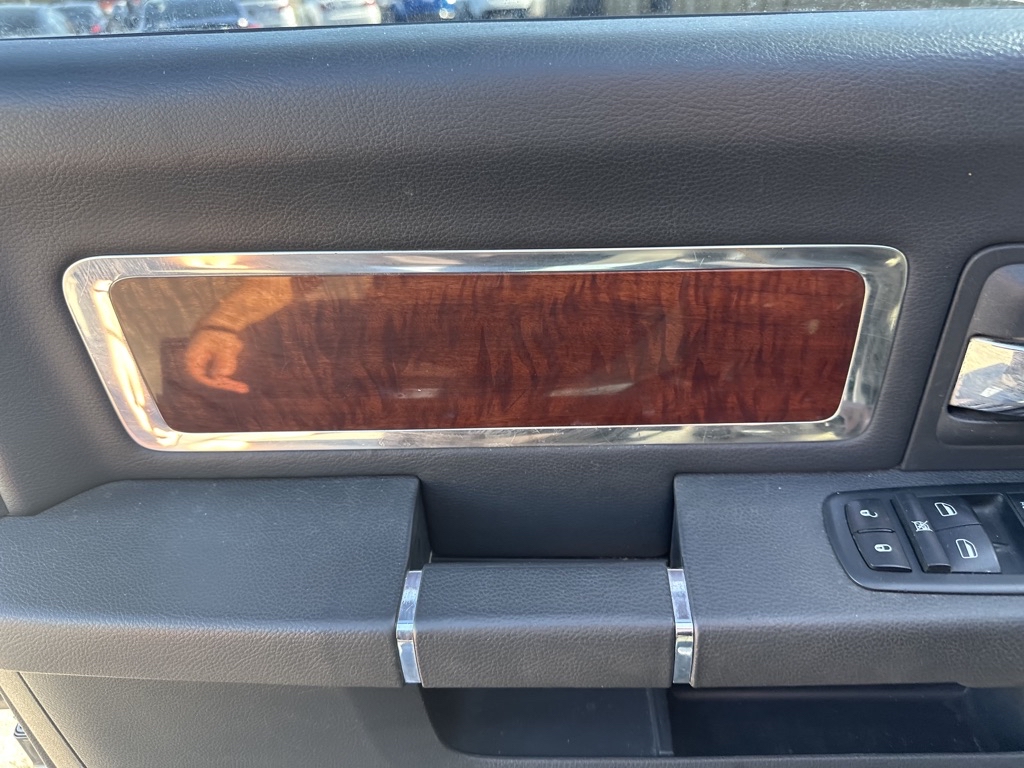 Photo 26 of this DODGE RAM 1500
