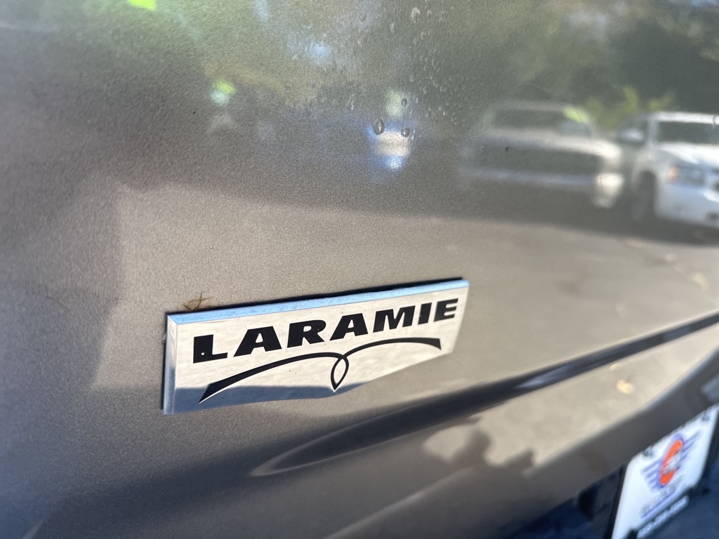 Photo 8 of this DODGE RAM 1500