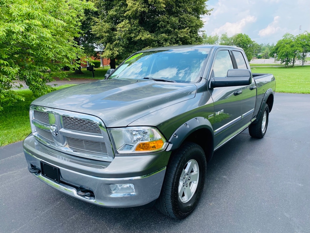 Photo 3 of this DODGE RAM 1500