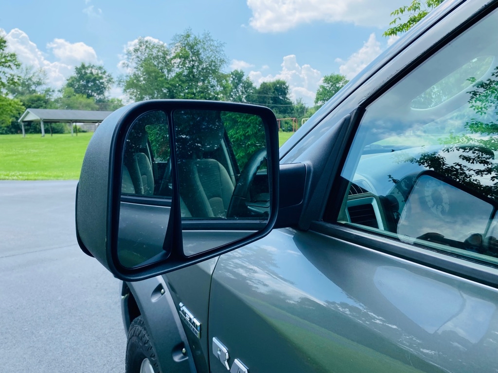 Photo 8 of this DODGE RAM 1500