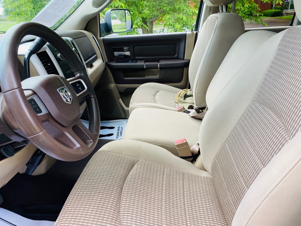 Photo 15 of this DODGE RAM 1500
