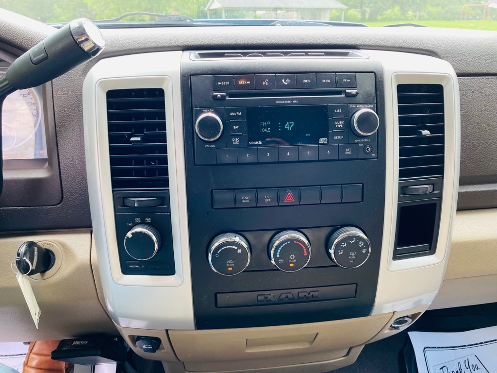 Photo 19 of this DODGE RAM 1500