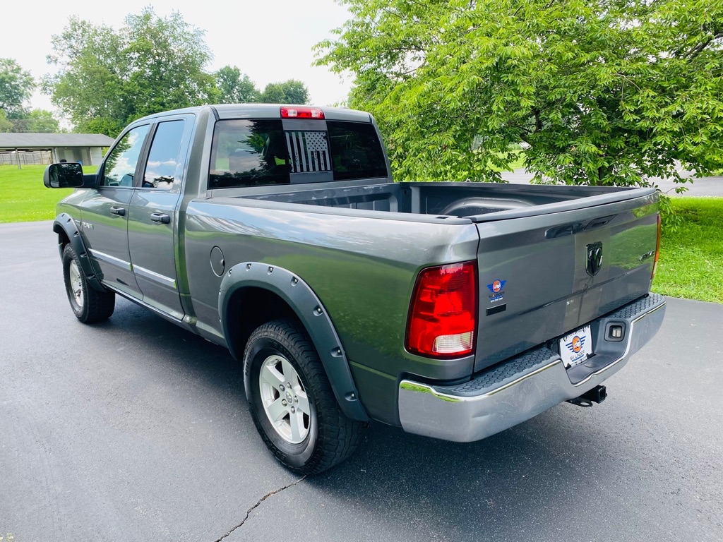 Photo 4 of this DODGE RAM 1500