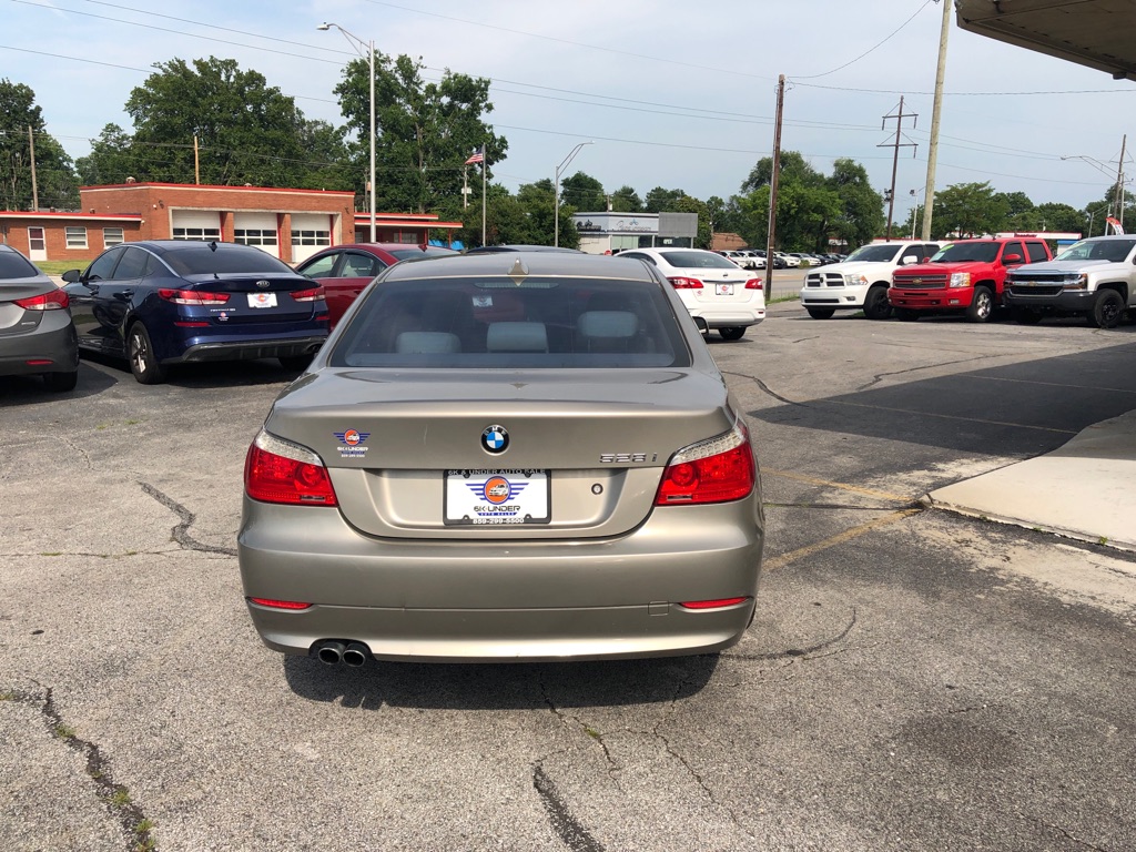 BMW 528 2008 BMW 528 WBANU53528CT06803