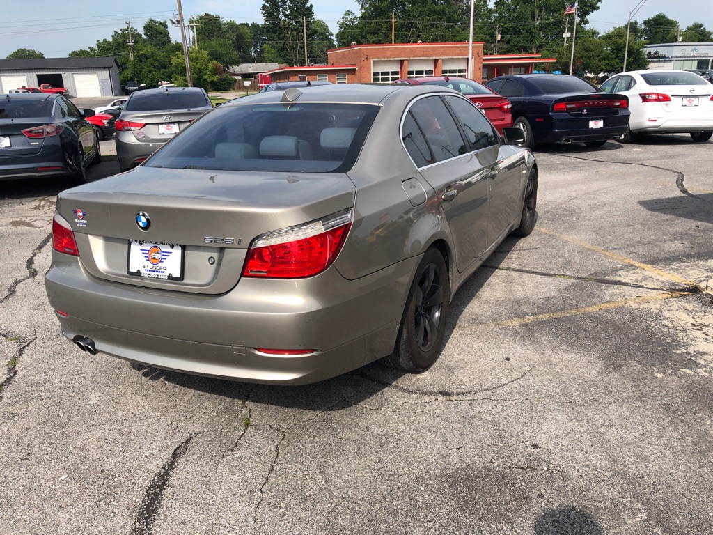 BMW 528 2008 BMW 528 WBANU53528CT06803