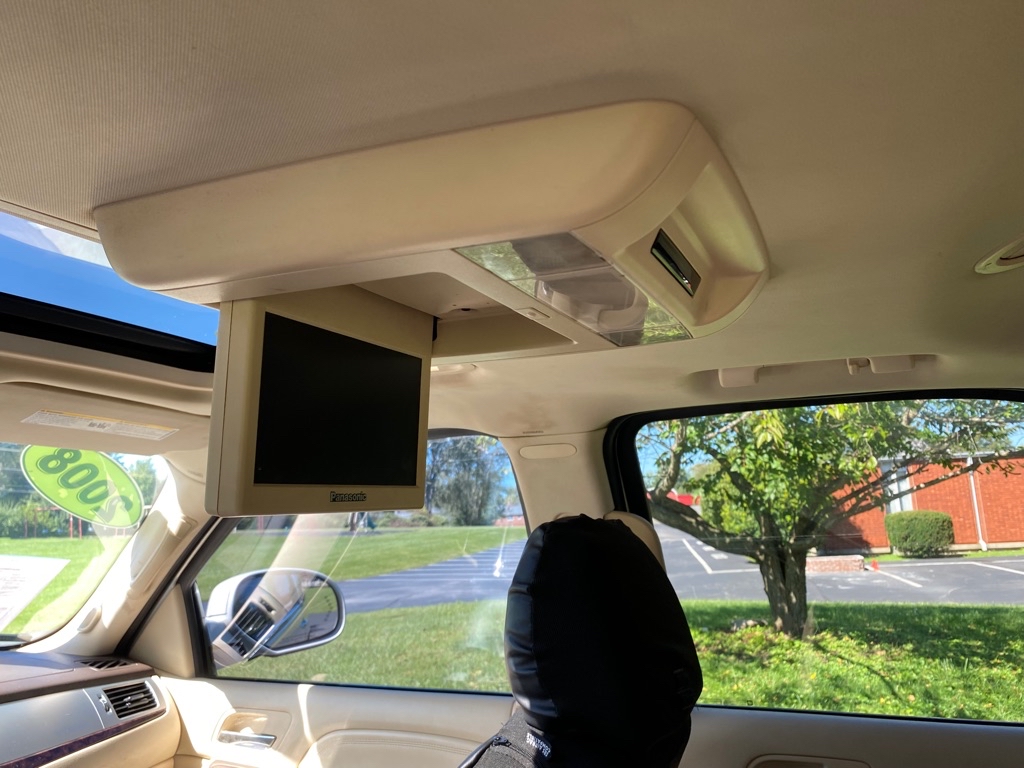 Photo 16 of this CADILLAC ESCALADE