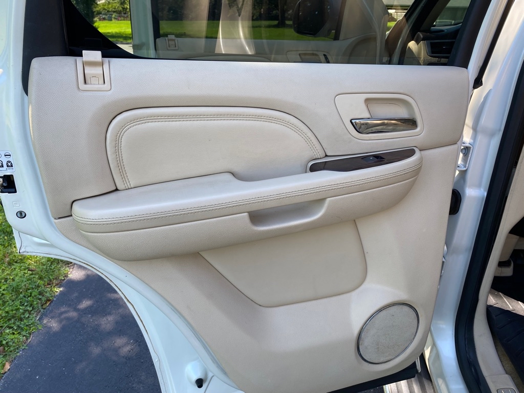 Photo 15 of this CADILLAC ESCALADE
