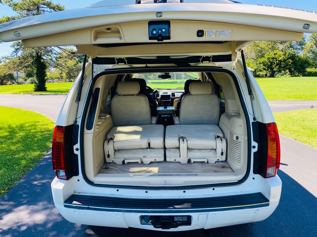 Photo 22 of this CADILLAC ESCALADE