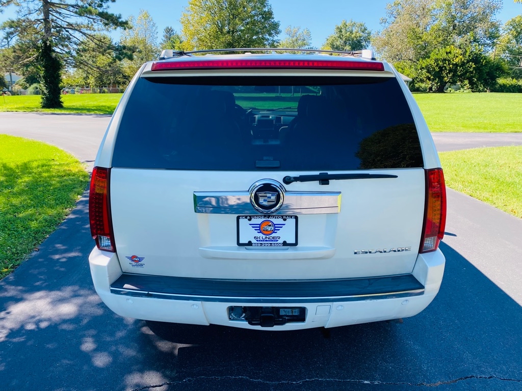 Photo 5 of this CADILLAC ESCALADE