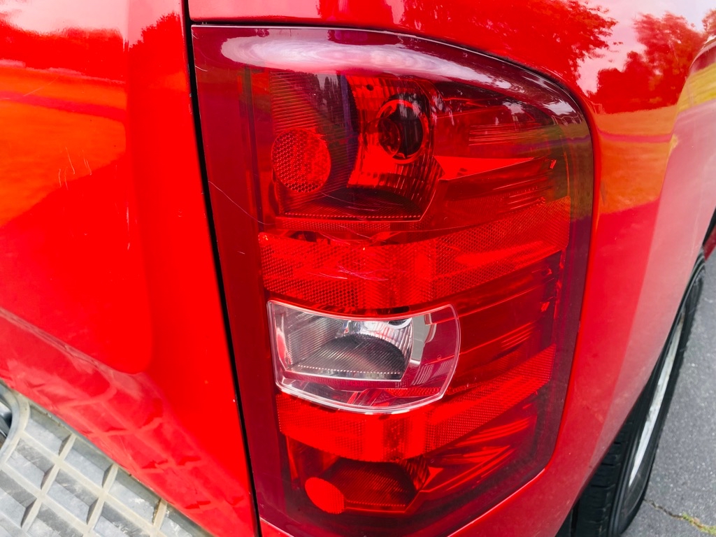 Photo 10 of this CHEVROLET SILVERADO 1500