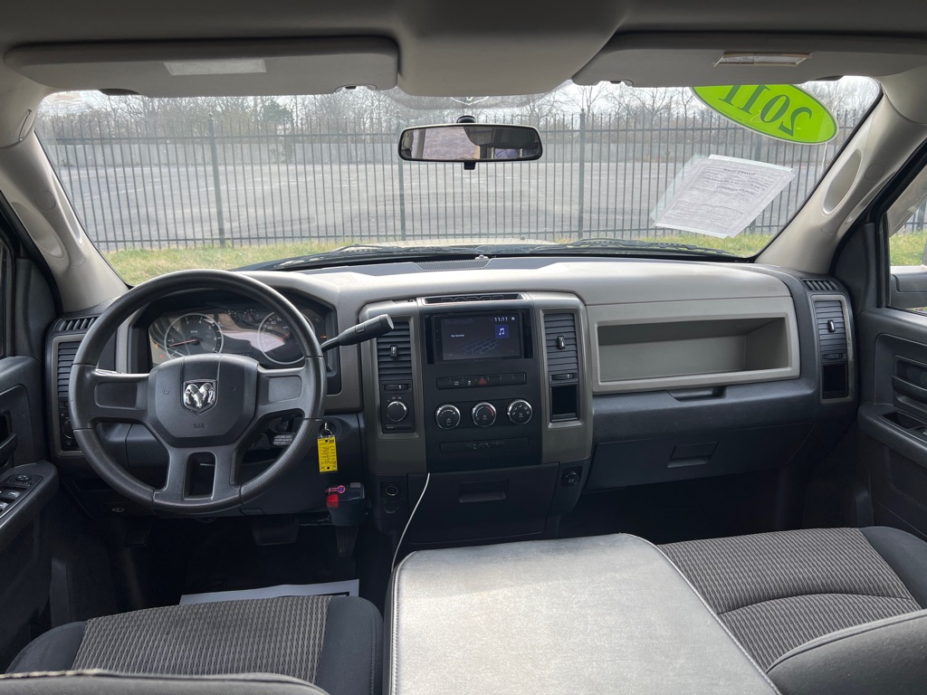 Photo 16 of this DODGE RAM 1500