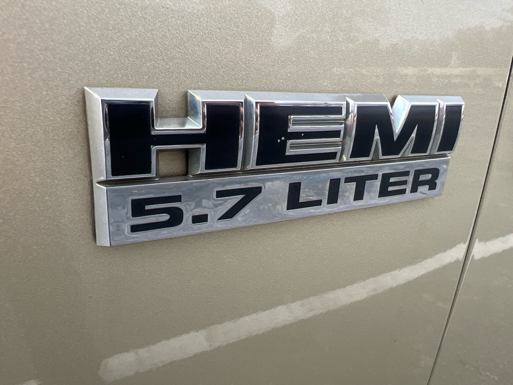 Photo 22 of this DODGE RAM 1500