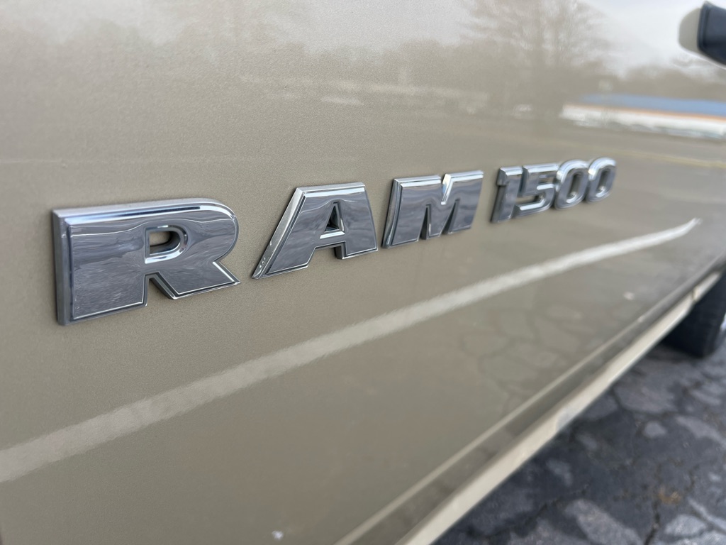 Photo 23 of this DODGE RAM 1500
