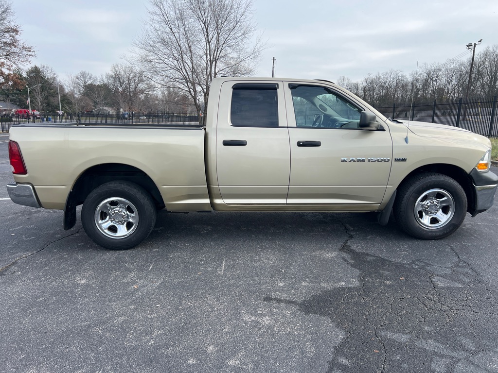 Photo 8 of this DODGE RAM 1500