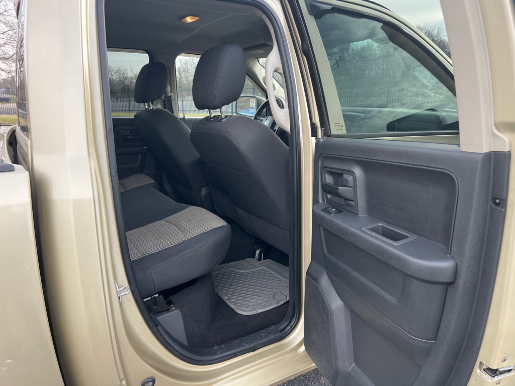 Photo 11 of this DODGE RAM 1500