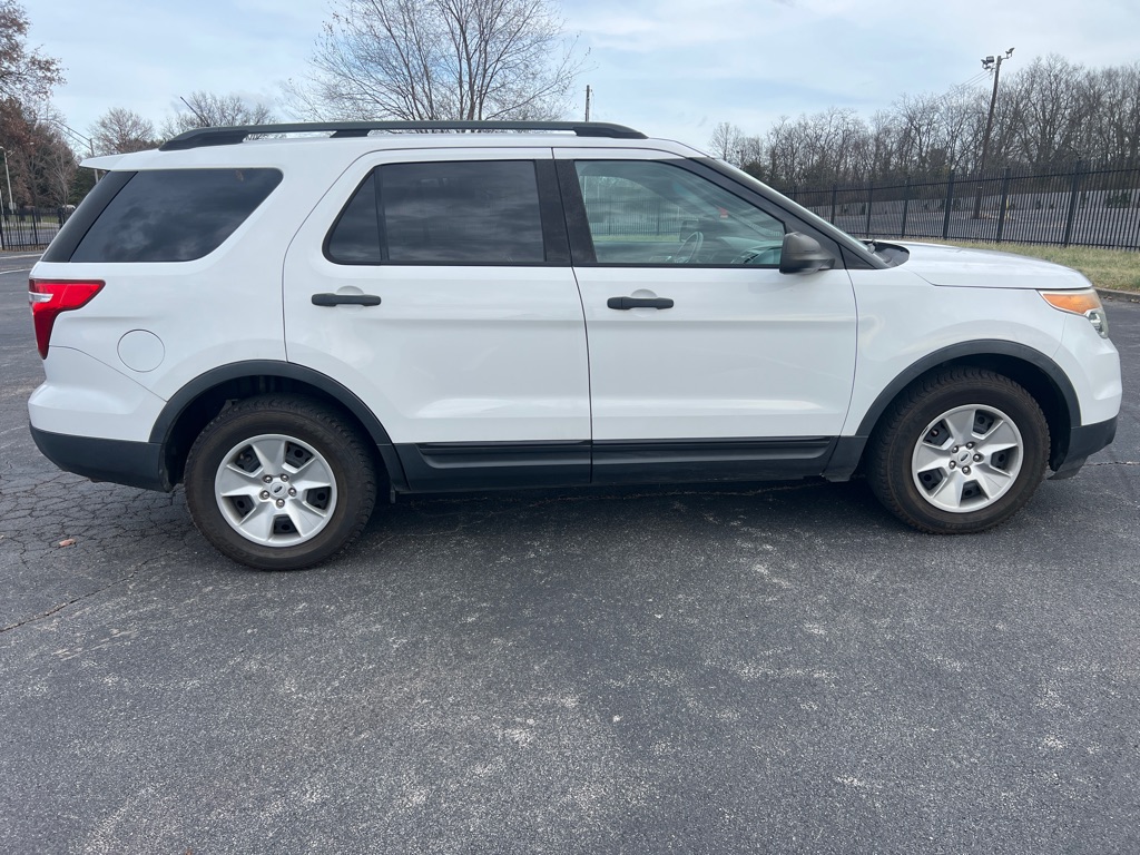 Photo 8 of this FORD EXPLORER