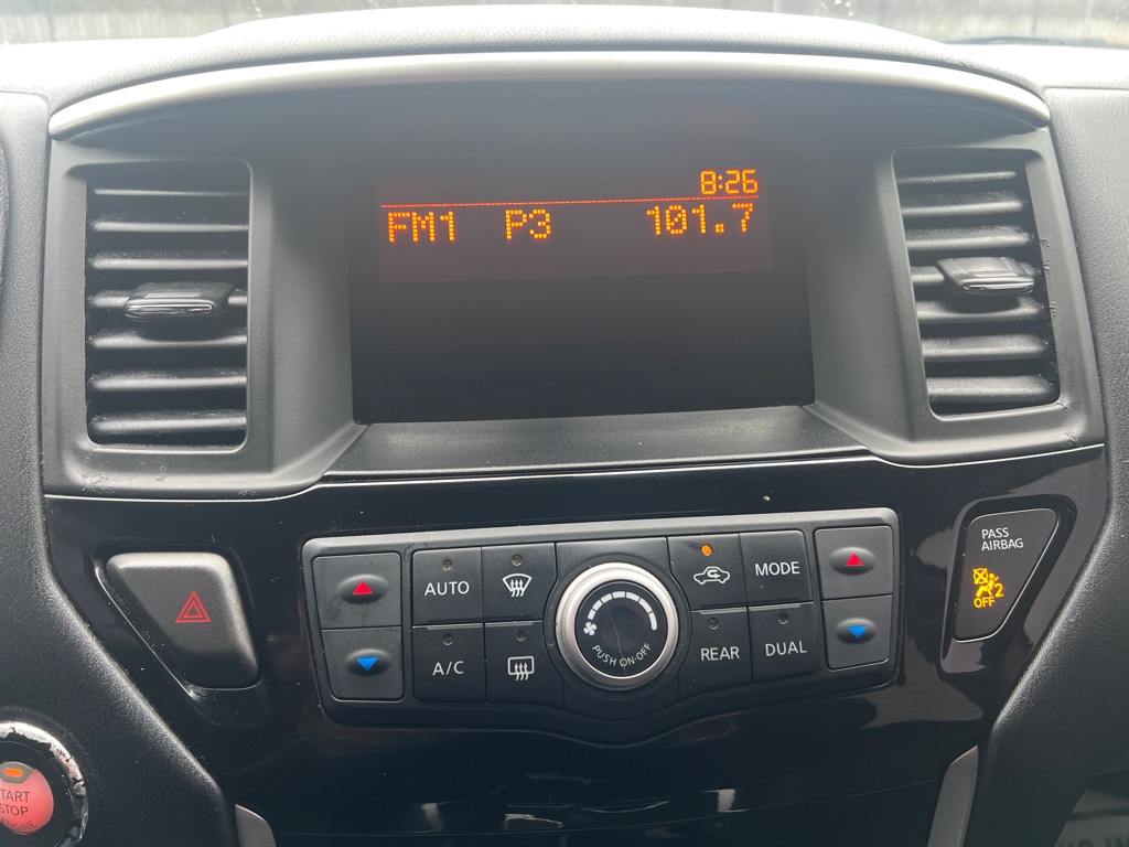 Photo 20 of this NISSAN PATHFINDER