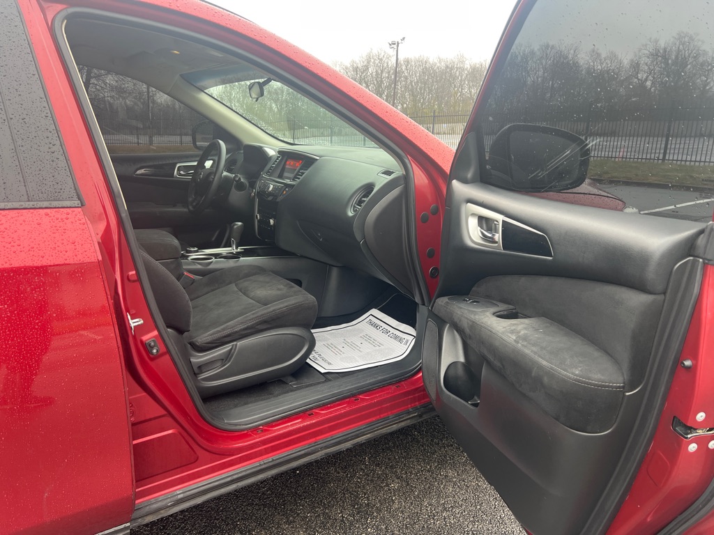 Photo 9 of this NISSAN PATHFINDER