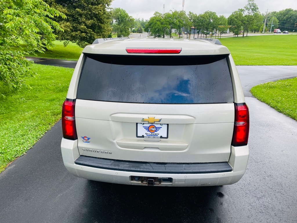 Photo 6 of this CHEVROLET SUBURBAN