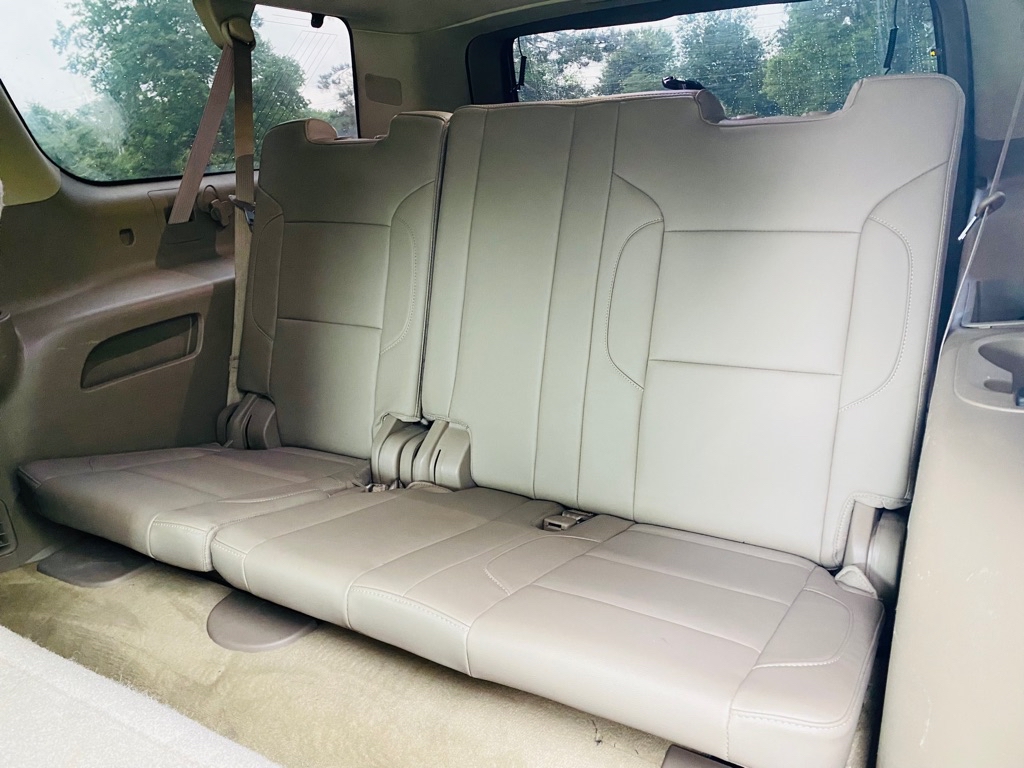 Photo 12 of this CHEVROLET SUBURBAN