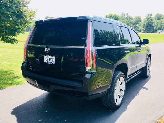 Photo 6 of this CADILLAC ESCALADE