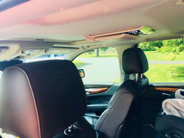 Photo 14 of this CADILLAC ESCALADE