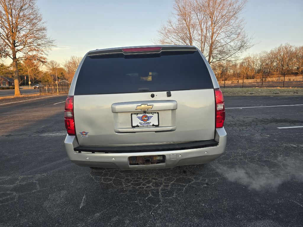 CHEVROLET SUBURBAN 2011 CHEVROLET SUBURBAN 1GNSKJE34BR190077